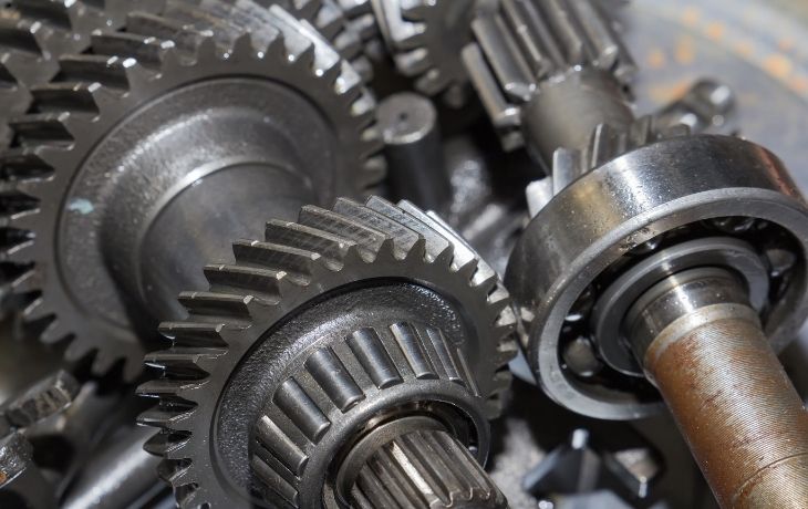 صداهای عجیب گیربکس اتوماتیک نشانه چیست؟ (از تق تق تا وزوز)